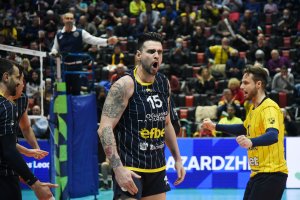 Волейболният първенец Хебър Пазарджик демонстрира воля и характер и извоюва