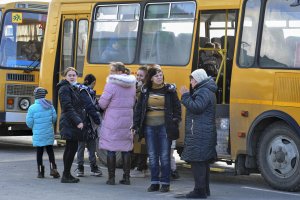 Към момента автобуси пътуват към украинската столица Киев за да