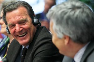 Новината че бившият канцлер Герхард Шрьодер ще бъде назначен в