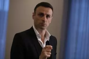 Бербатов призова МВР да се заеме с БФС