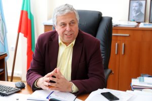 Синоптиците прекратиха само ден след като го започнаха Прогнозите за