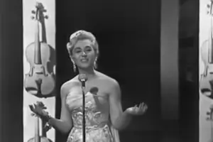 Отиде си легендата Нора Нова