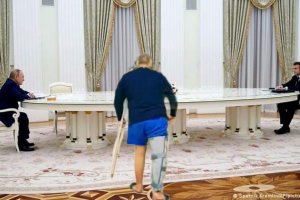 Вълна от шеговити коментари и мемета предизвика срещата на руския