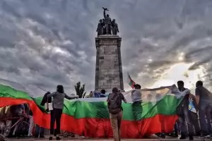 Районен кмет инициира демонтажа на Паметника на съветската армия