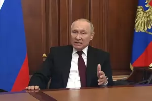 Путин още държи почетна титла за пазител на мира от наш университет