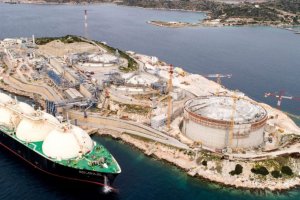 Гръцкият газопреносен системен оператор DESFA е имал контакти с българския