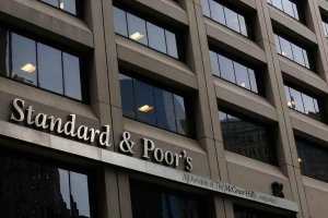 Агенция Стандард енд Пуърс S amp P Global понижи кредитния рейтинг на
