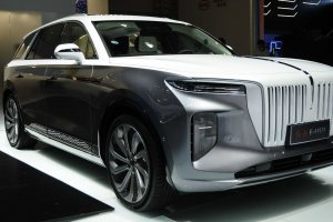 Водещите автомобилни производители спряха дейността си в Русия след санкциите