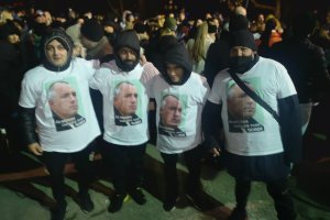 Шумът във веригата около събитието на сезона денонощието което експремиерът