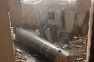 Опашки, сирени, бомби - как оцеляват хората в Харков