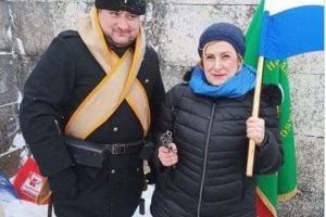 ДО КОЛОНКАТА ЗА ДИЗЕЛ При струпване за презапасяване с гориво