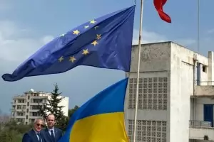 Украинското знаме се издигна над българското посолство в Алжир
