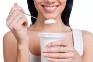 Какво означава издутата опаковка на храната