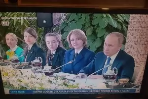 Путин успокоява стюардеси за войната