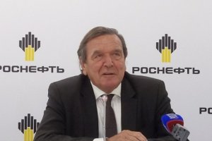 Бившият германски канцлер Герхард Шрьодер ще бъде изправен пред съда