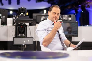 Евродепутатът от БСП Петър Витанов счита че и в момента