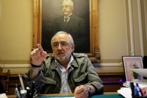 Довчерашният директор на Народния театър Иван Вазов Мариус Донкин се