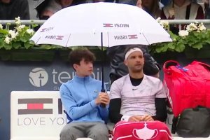 Григор Димитров се пребори за победа в първия си мач