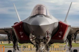 Нидерландски пилот на F 35 в България вече е получил предложение