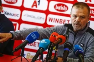 Стойчо Младенов тръгна срещу Гриша Ганчев, съдиите и БФС