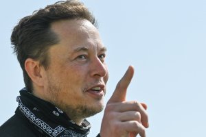 Най богатият човек в света Илон Мъск собственик на SpaceX и