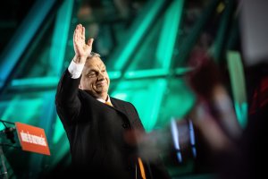 Унгарският премиер Виктор Орбан спечели много по лесно от очакваното четвърта