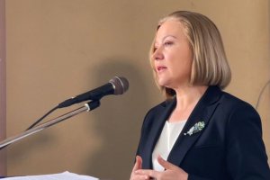 Правосъдният министър Надежда Йорданова даде на съд четири решения на Висшия