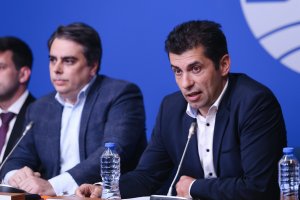 Политическата криза свари недовършени обявени намерения за административни реформи съкращаване