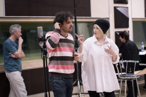 Нейният глас звучи в Гладиатор в албумите на Дед кен денс