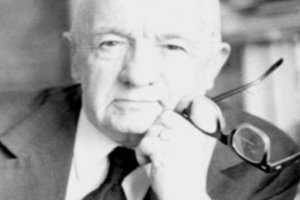 В Златната книга на българските откриватели и изобретатели са вписани