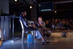 Двама съпрузи правят дисекция на своя брак в 5 часа