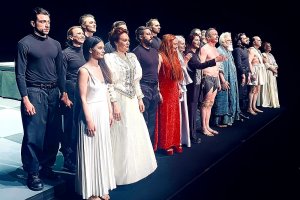 Спектакълът Калигула на Народния театър и режисьорката Диана Добрева бе