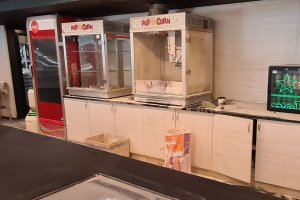 Пожар гори в мола на Цариградско шосе Има пушек в