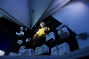 Изкуството да разказваш големи истории в малки кутии заместител на