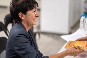 Романът Поразените на българската писателка драматург и есеист Теодора Димова