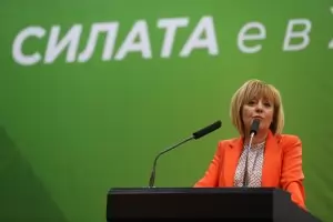 Манолова: Петков надгражда Борисов