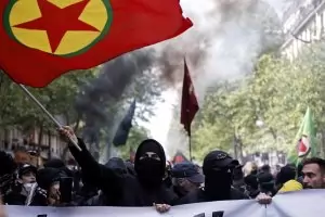 Инциденти белязаха първомайските демонстрации в Париж и Берлин