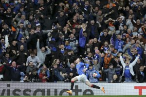 Четири някога славни футболни клуба възкресиха спомените от близкото и