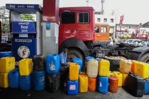 Шри Ланка остана без бензин