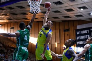 Баскетболният Левски 2014 сензационно беше изваден от плейофите на първенството