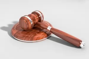 Революция: Завършващите право ще държат единни държавни изпити