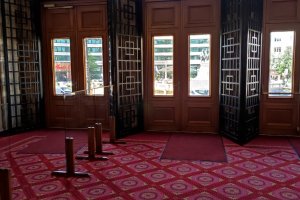 В Народното събрание изглежда се чувстват все по заплашени от външна