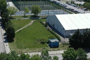 Как така кварталната градинка е с препречен достъп защо катерушки