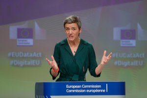 Европейската комисия спира компенсациите за бизнеса заради COVID 19 след 30