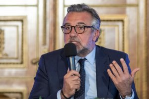 Румънският министър на културата Лучиан Ромашкану предложи конкурсът Евровизия да