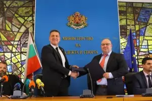 Спортният министър придвижи строежа на стадиона на "ЦСКА-София"