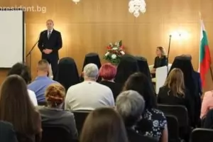Румен Радев пак оплака нашите МиГ-29