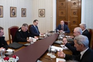 Президентът Румен Радев извика ръководството на Министерство на отбраната за