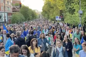 Над десет хиляди се включиха в "Похода срещу руския фашизъм" 