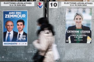 Френските избиратели ще отидат днес до урните за да гласуват